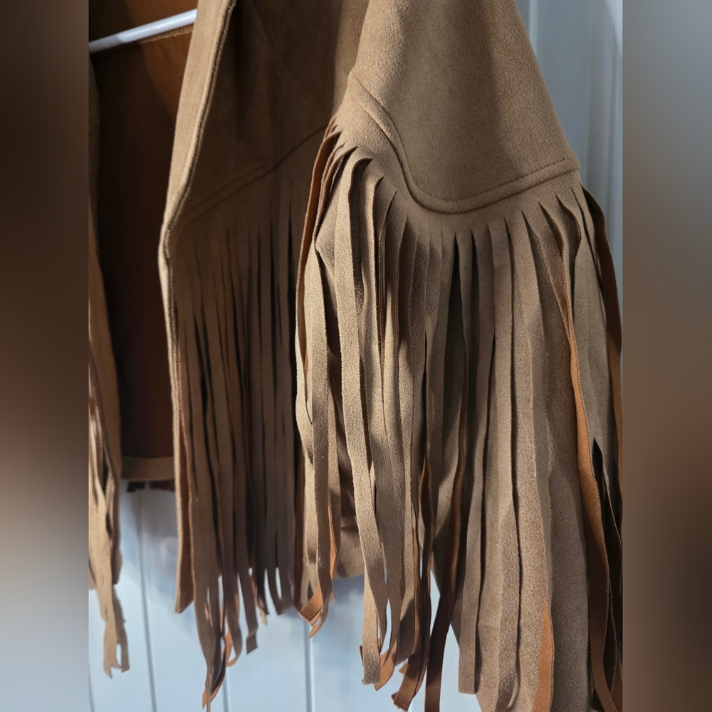 Tan Fringe Soft Sueded Jacket - Stylish Western-Inspired Coat NWOT ❤️ - Picture 4 of 5